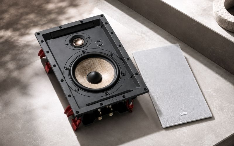 loa am tuong focal 300 iw6