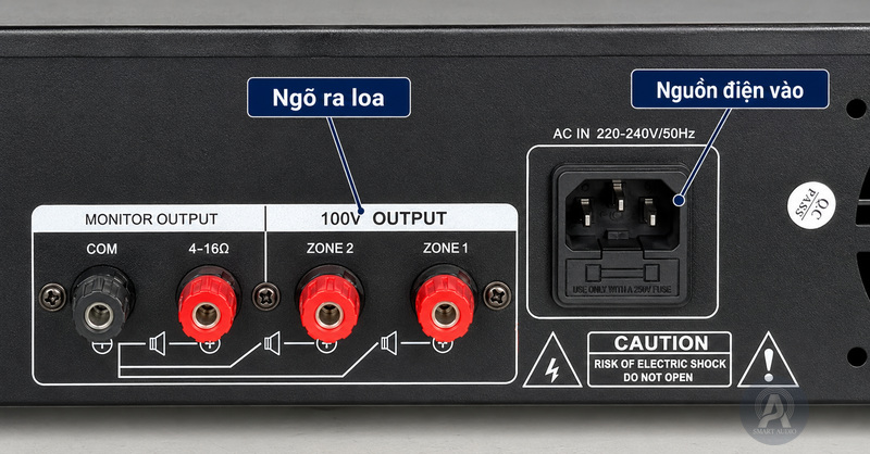 Phân biệt nguồn điện vào và ngõ ra loa 100V trên mặt sau amply