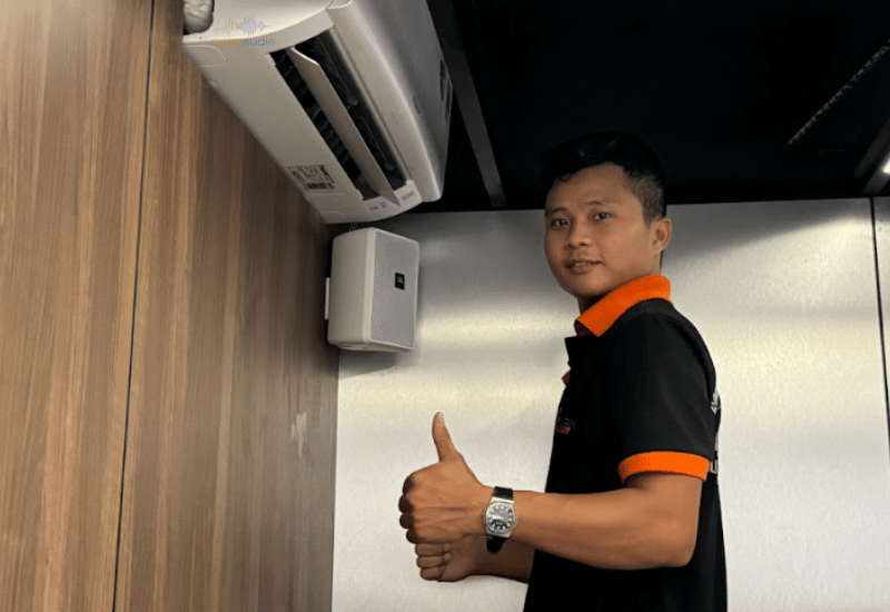 loa nghe nhac phong khach JBL Control 23 1