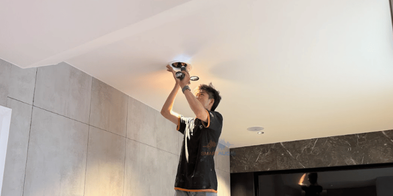 loa am tran phong khach (5)